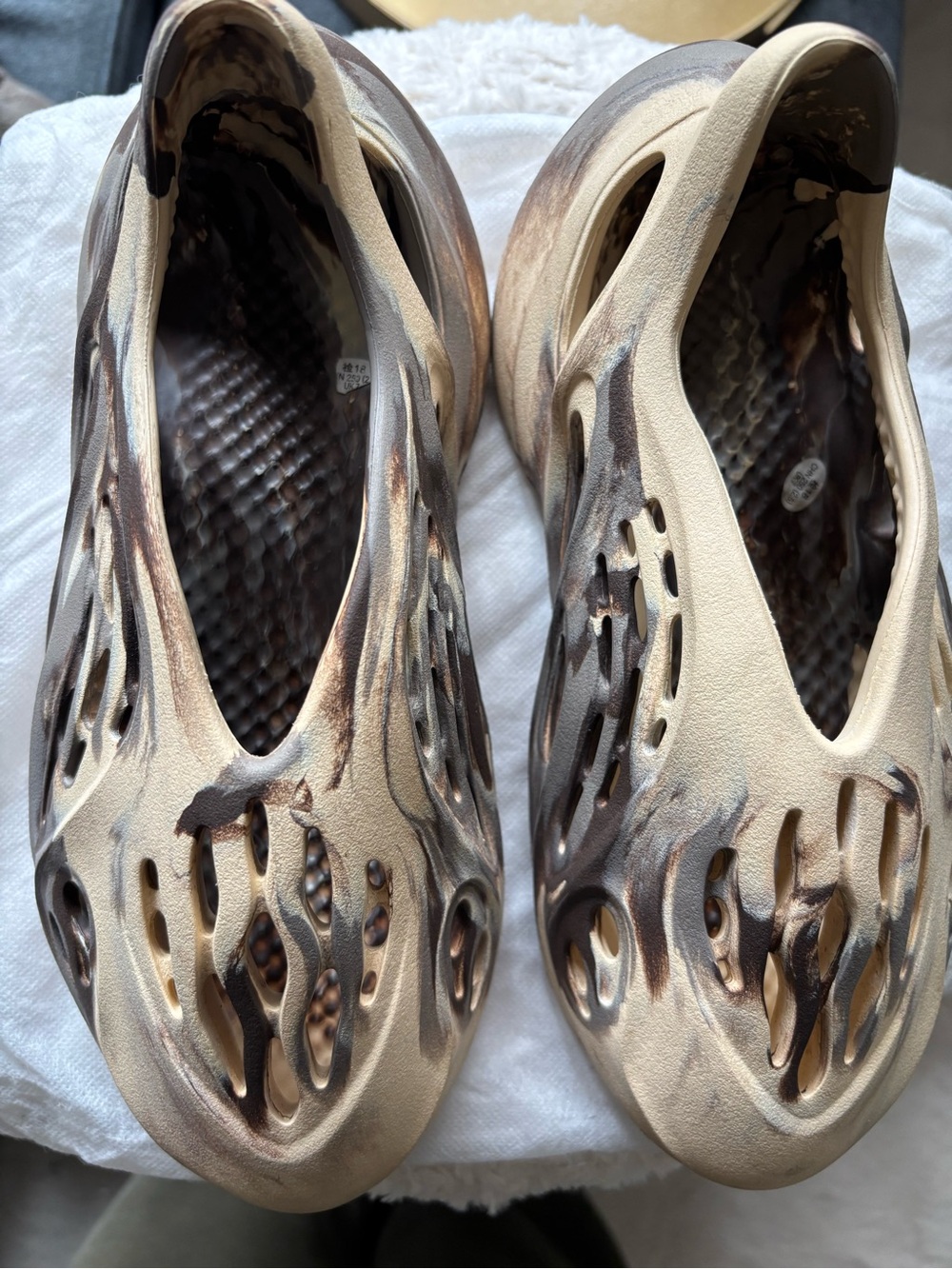 YEEZY Foam Runners, Size 7 Men/ 8.5 Women - Picture 2 of 8
